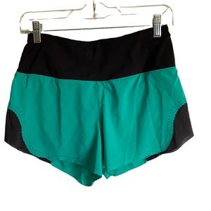 Lululemon Running Shorts Lined Green/Black